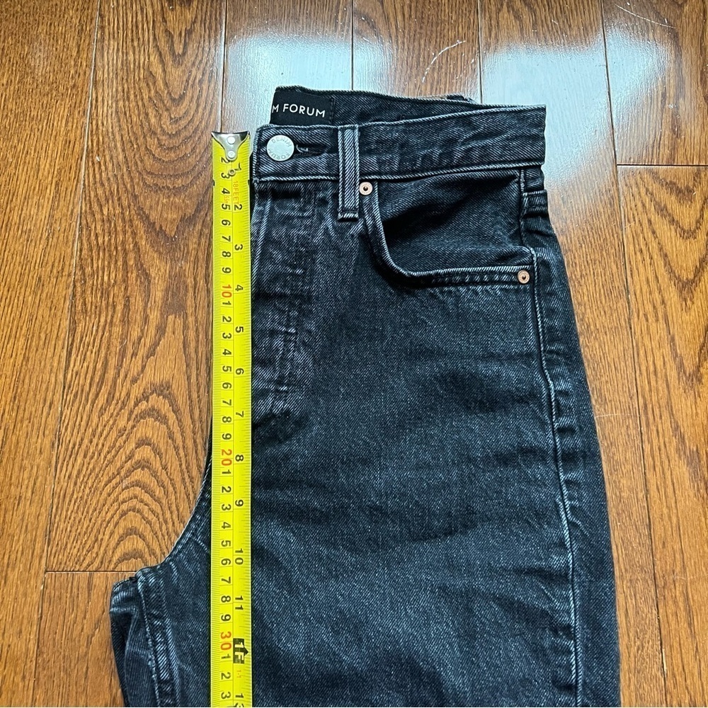 Aritzia Denim Forum Boyfriend High Rise Loose 28L Washed Black Jeans - Sz 24 - Picture 14 of 16